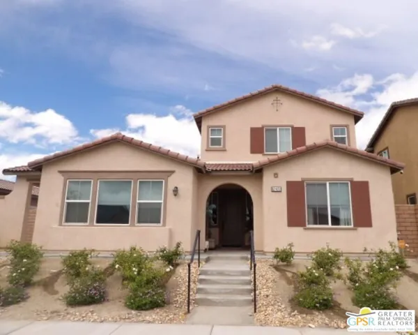 67472 Rio Madre Drive, Cathedral City, California 92234