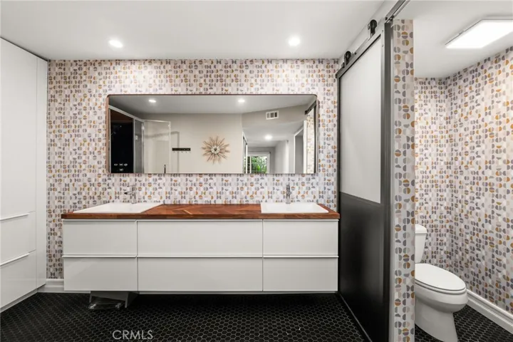 Incredible design everywhere.