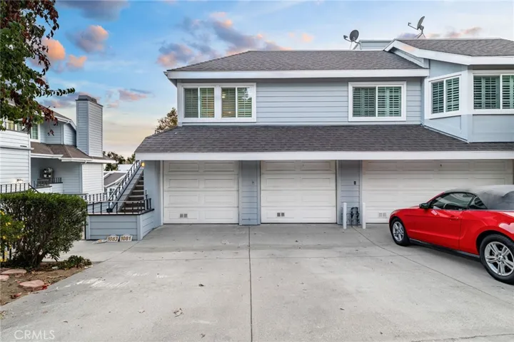 1 car attached with driveway