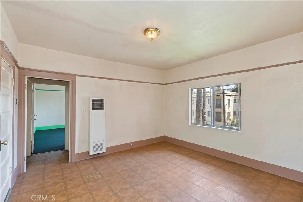 1437 Bonnie Brae Street, Los Angeles, California 90006 home-pic-12