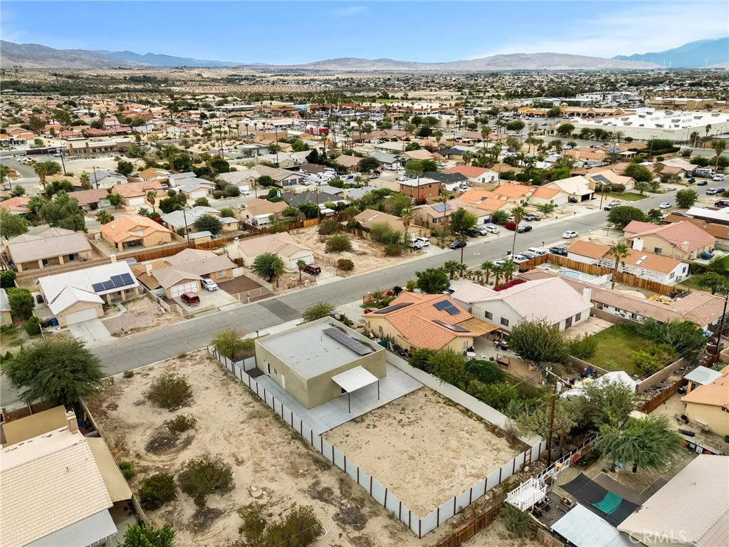 13701 El Cajon, Desert Hot Springs, California 92240 home-pic-30