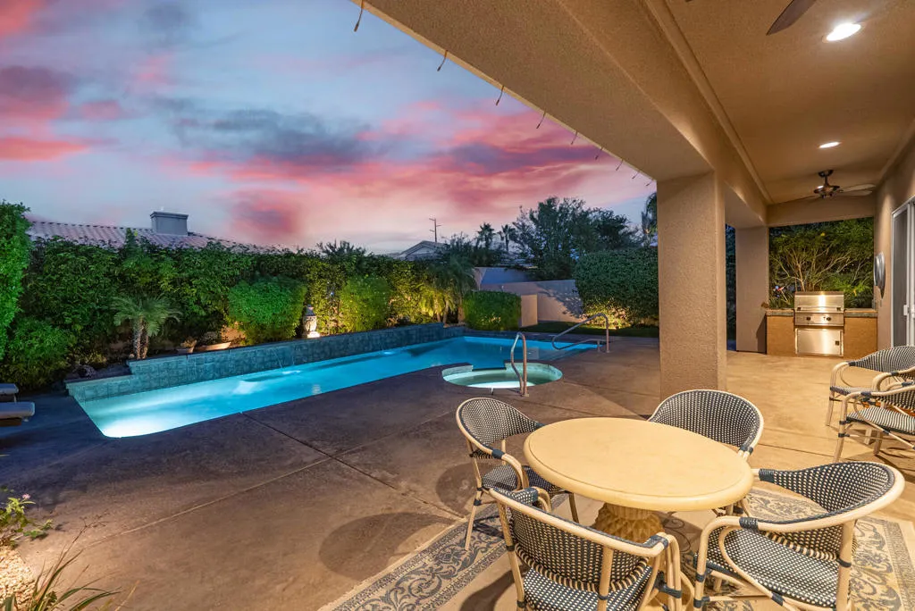 6 Dickens Court, Rancho Mirage, California 92270 home-pic-56