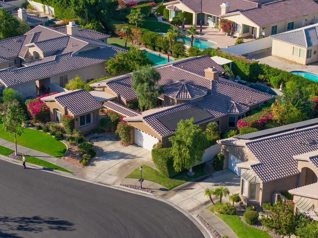 6 Dickens Court, Rancho Mirage, California 92270 home-pic-47