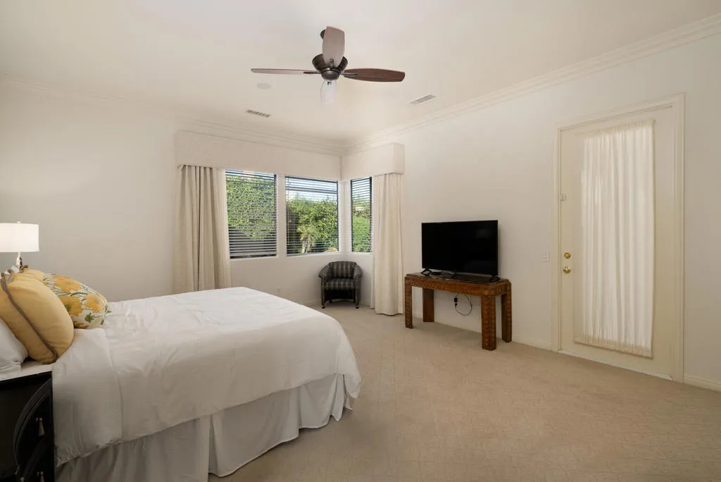 6 Dickens Court, Rancho Mirage, California 92270 home-pic-23