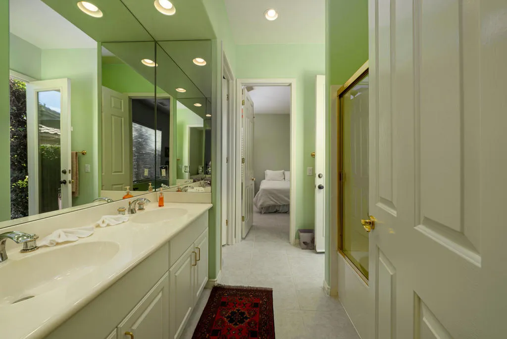 6 Dickens Court, Rancho Mirage, California 92270 home-pic-29