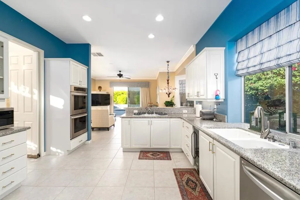 6 Dickens Court, Rancho Mirage, California 92270 home-pic-20