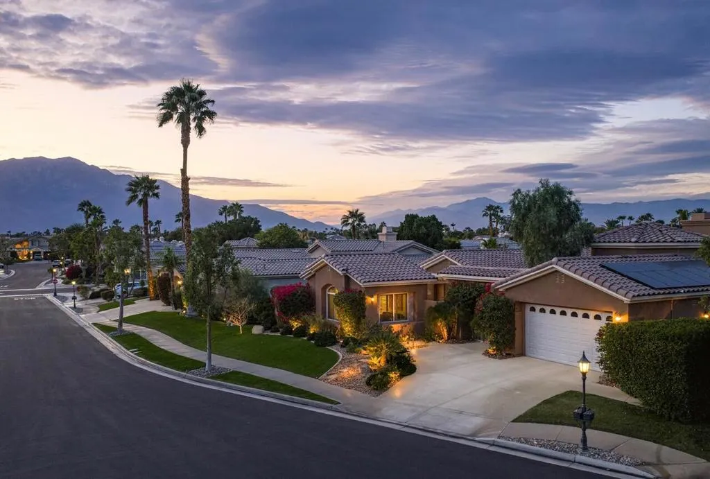 6 Dickens Court, Rancho Mirage, California 92270 home-pic-57