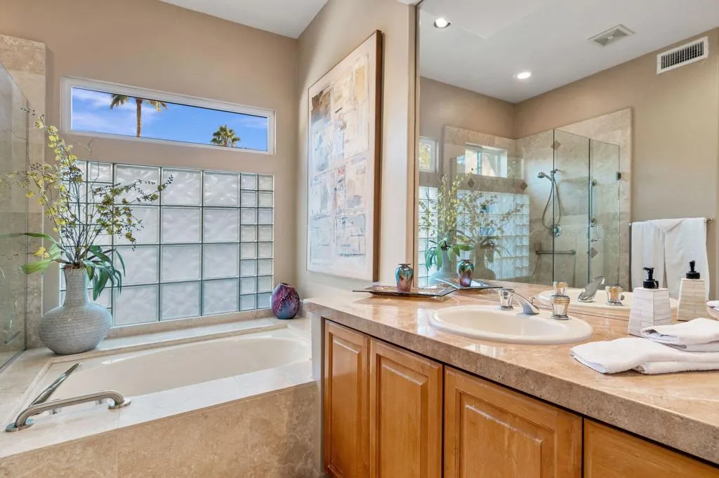 780 Dove Run Circle, Palm Desert, California 92211 home-pic-35