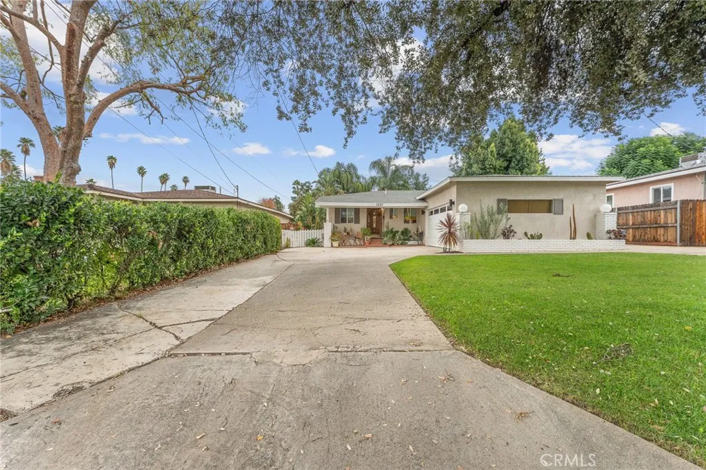 1221 San Jacinto, Redlands, California 92373 home-pic-1
