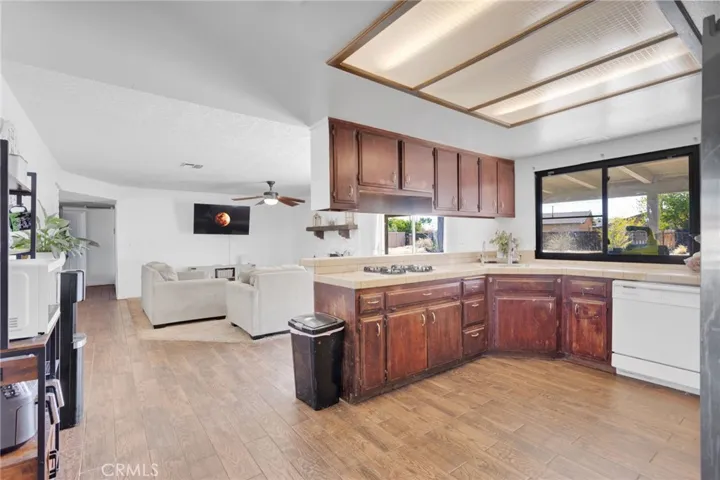 20357 Ituma, Apple Valley, California 92308