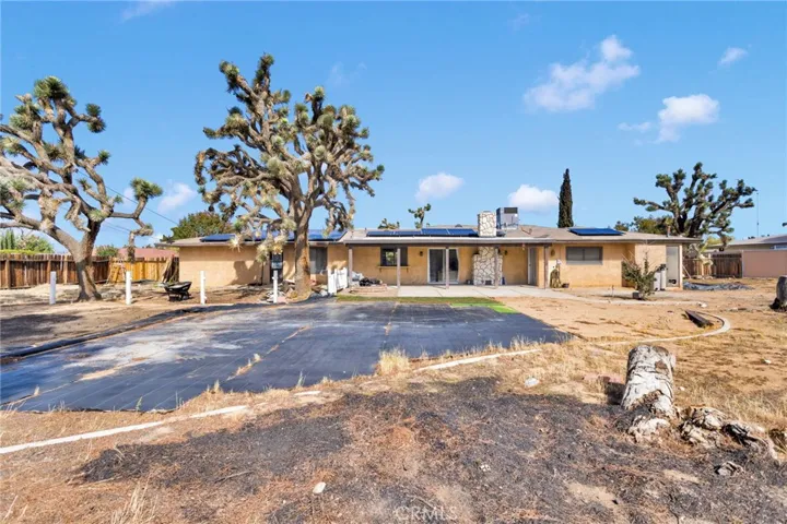 20357 Ituma, Apple Valley, California 92308