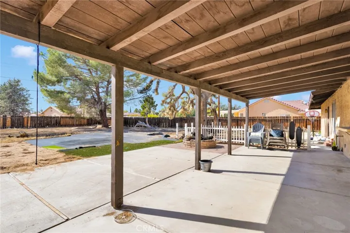 20357 Ituma, Apple Valley, California 92308