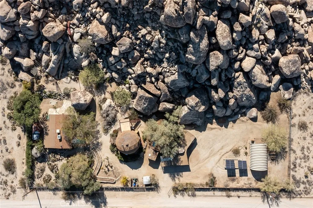 66075 Foothill, Joshua Tree, California 92252 home-pic-45