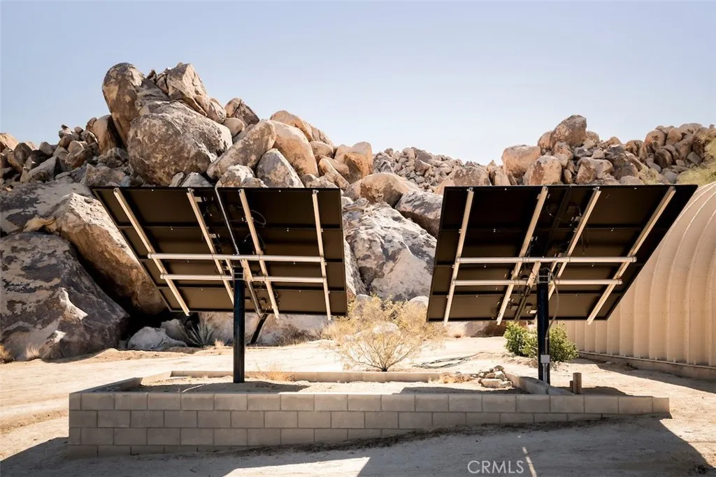 66075 Foothill, Joshua Tree, California 92252 home-pic-35