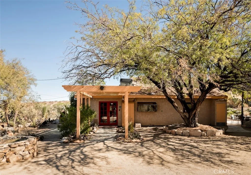 66075 Foothill, Joshua Tree, California 92252 home-pic-11
