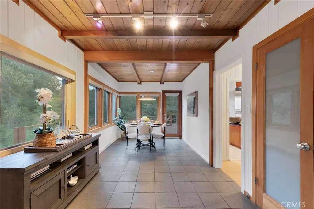 4351 Saltillo, Woodland Hills, California 91364 home-pic-13