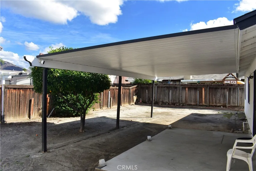 813 Yorkshire Lane, San Jacinto, California 92583 home-pic-18