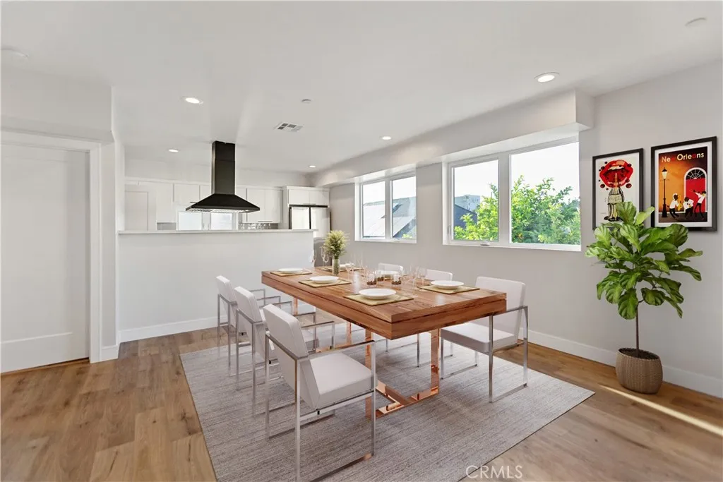 1726 Menlo Avenue, Los Angeles, California 90006 home-pic-4