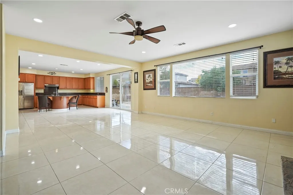 6116 W Avenue K9, Lancaster, California 93536 home-pic-5