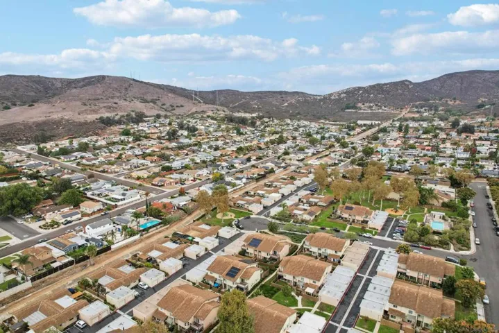 10220 Princess Sarit Way, Santee, California 92071