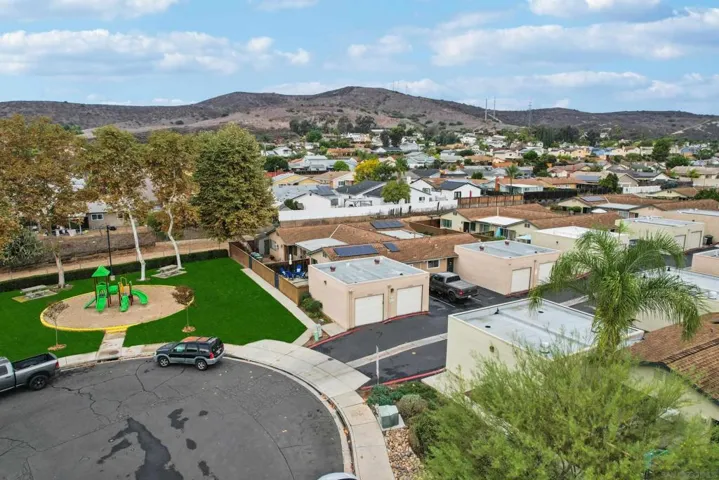 10220 Princess Sarit Way, Santee, California 92071