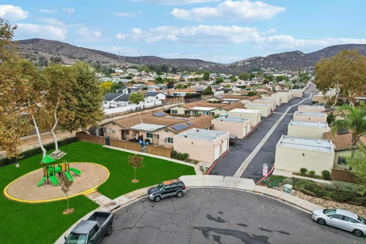 10220 Princess Sarit Way, Santee, California 92071
