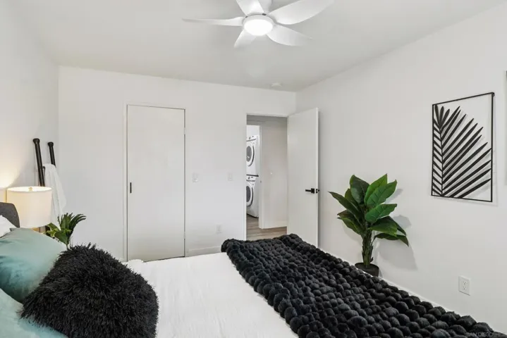 10220 Princess Sarit Way, Santee, California 92071