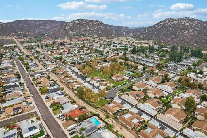 10220 Princess Sarit Way, Santee, California 92071