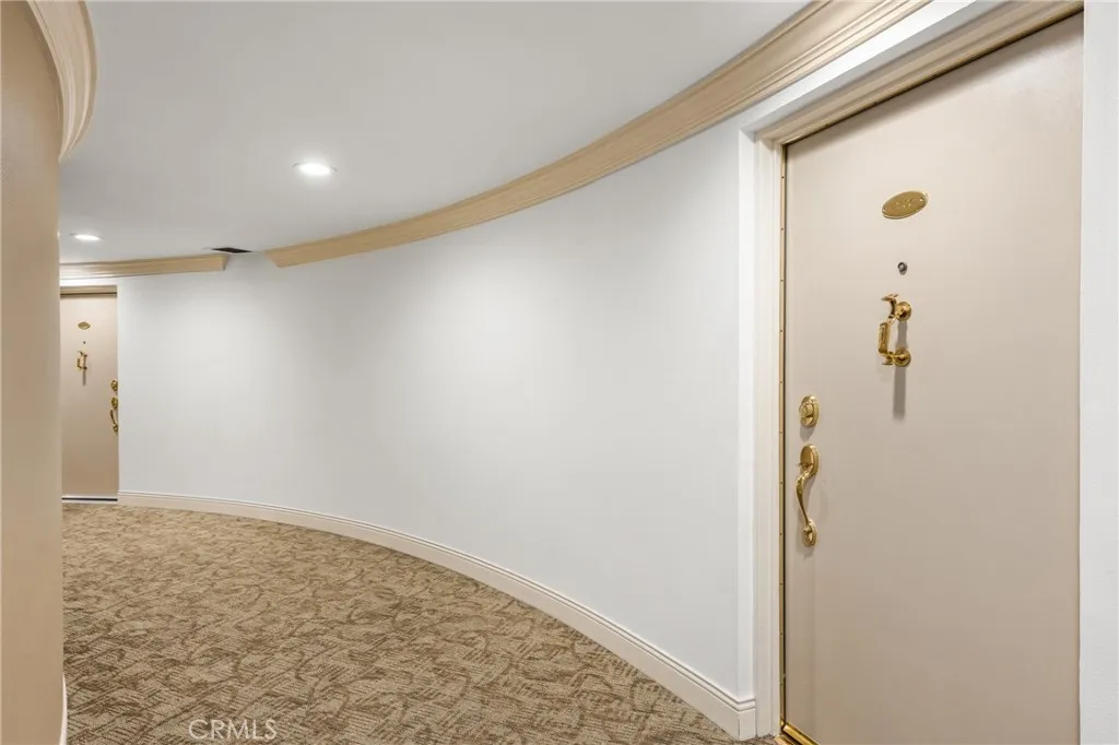 700 E Ocean 2406, Long Beach, California 90802 home-pic-4