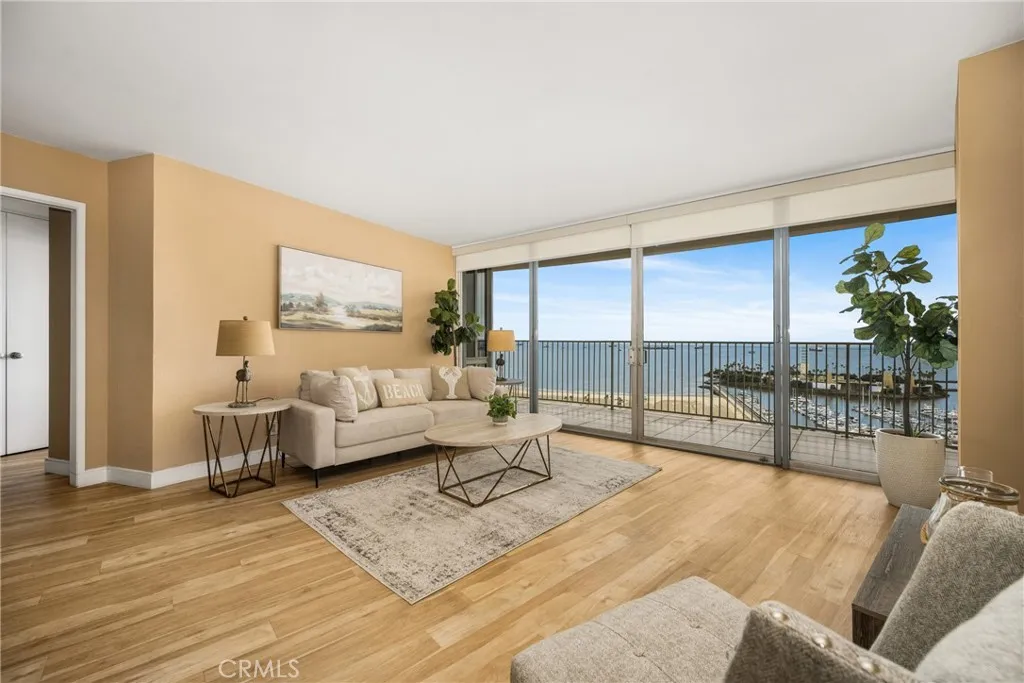 700 E Ocean 2406, Long Beach, California 90802 home-pic-9