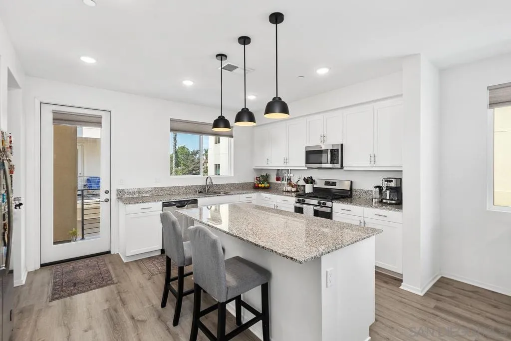 5405 Beach Bluff Ln 224, San Diego, California 92154 home-pic-0
