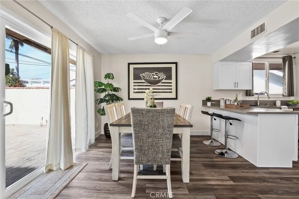 451 Margo, Long Beach, California 90803 home-pic-11