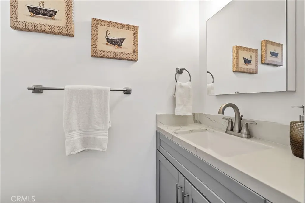 451 Margo, Long Beach, California 90803 home-pic-23