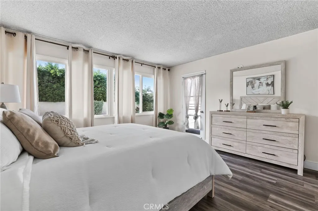 451 Margo, Long Beach, California 90803 home-pic-29