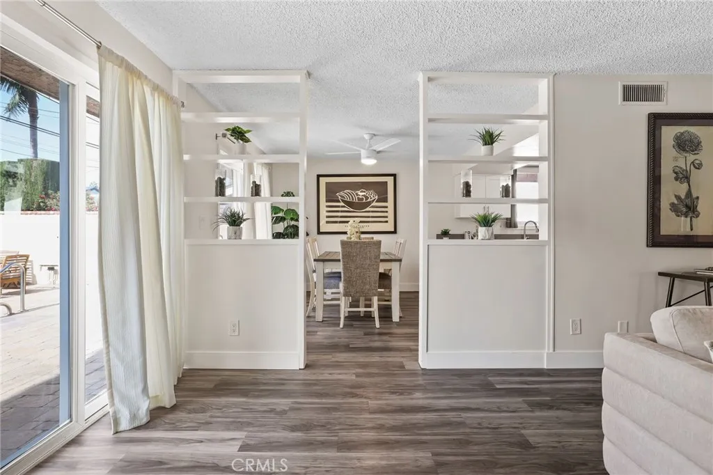 451 Margo, Long Beach, California 90803 home-pic-10