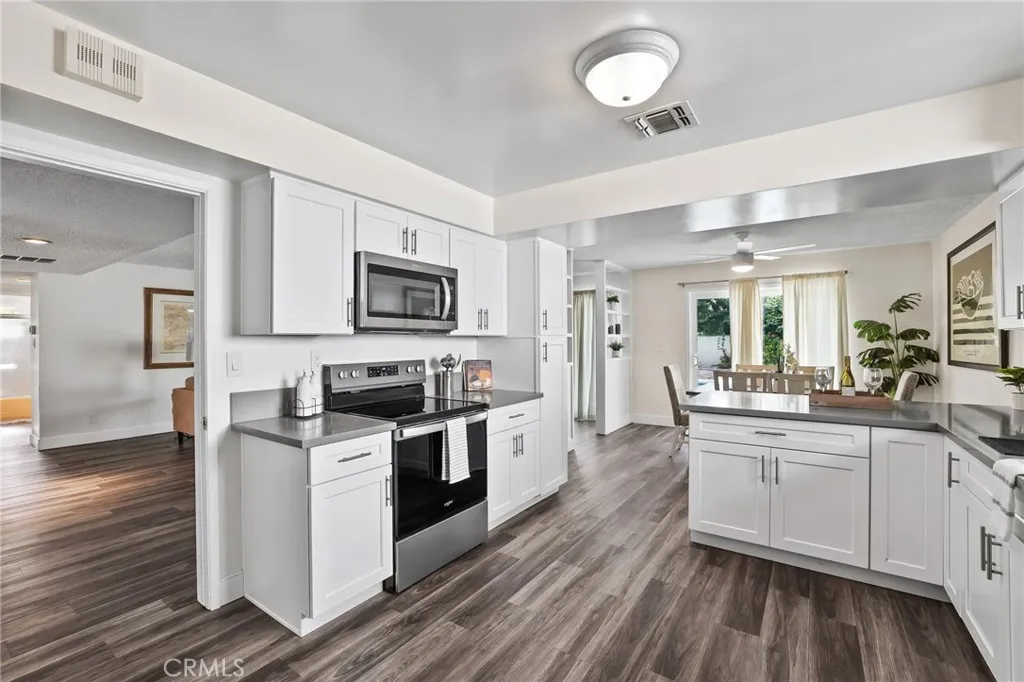 451 Margo, Long Beach, California 90803 home-pic-21