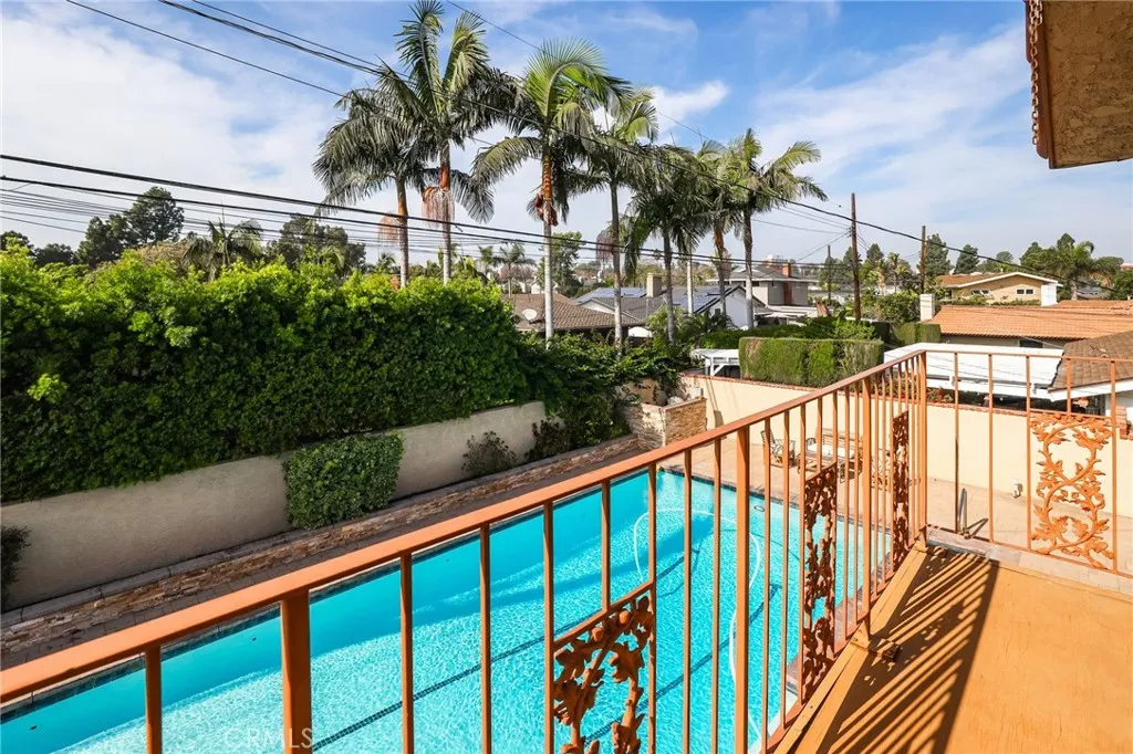 451 Margo, Long Beach, California 90803 home-pic-49