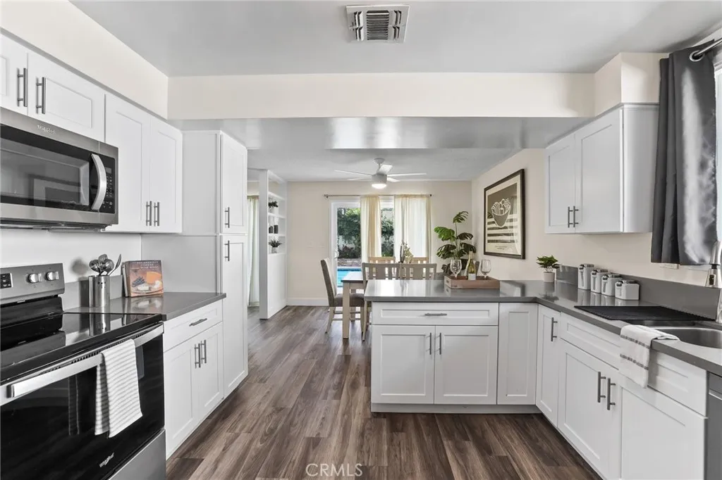 451 Margo, Long Beach, California 90803 home-pic-20