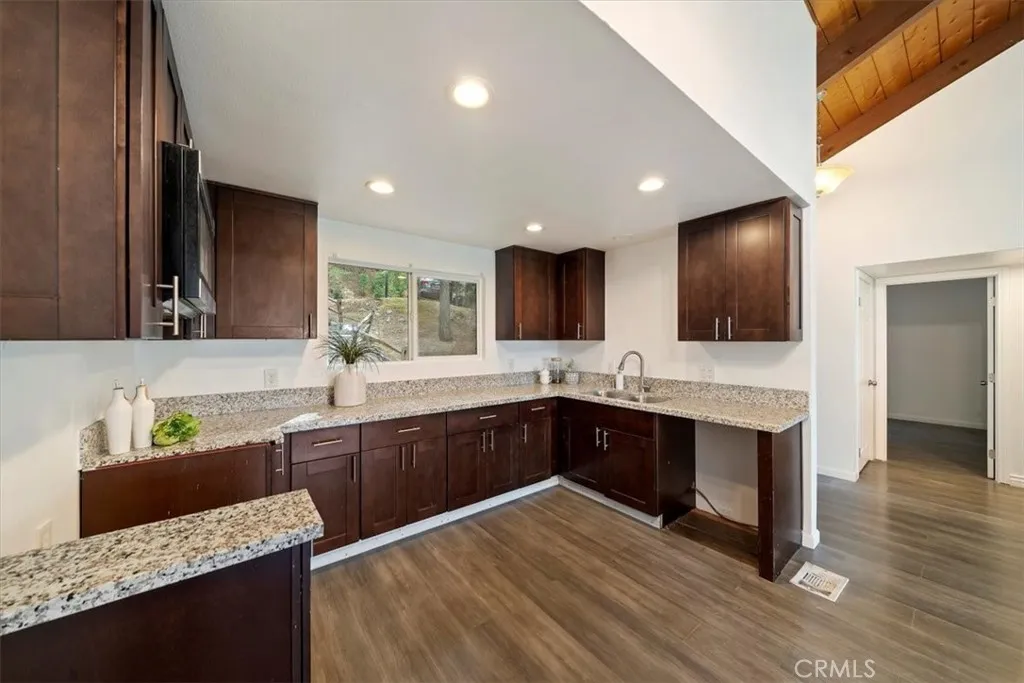 24646 Lake Gregory, Crestline, California 92325 home-pic-5