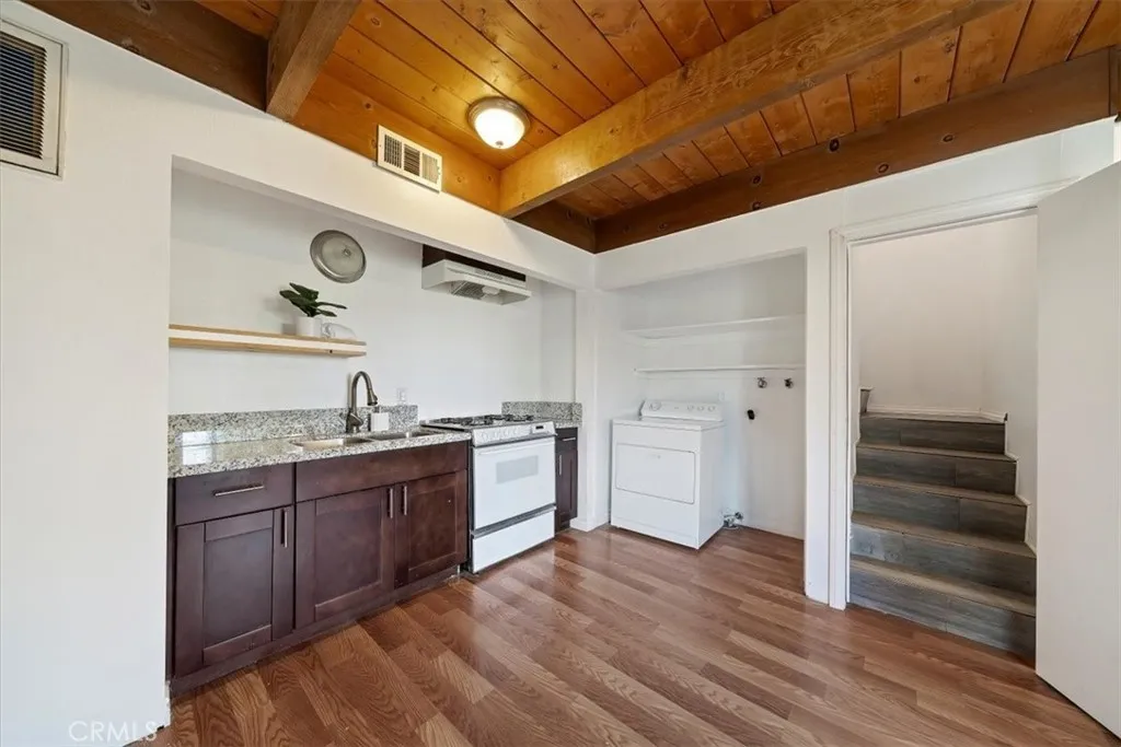 24646 Lake Gregory, Crestline, California 92325 home-pic-17