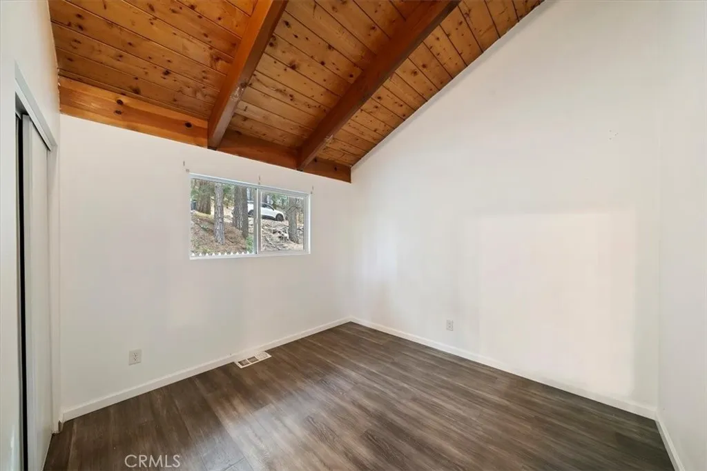 24646 Lake Gregory, Crestline, California 92325 home-pic-12