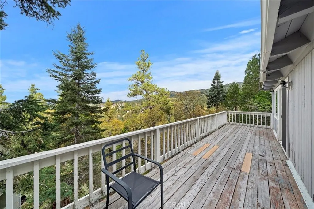 24646 Lake Gregory, Crestline, California 92325 home-pic-11
