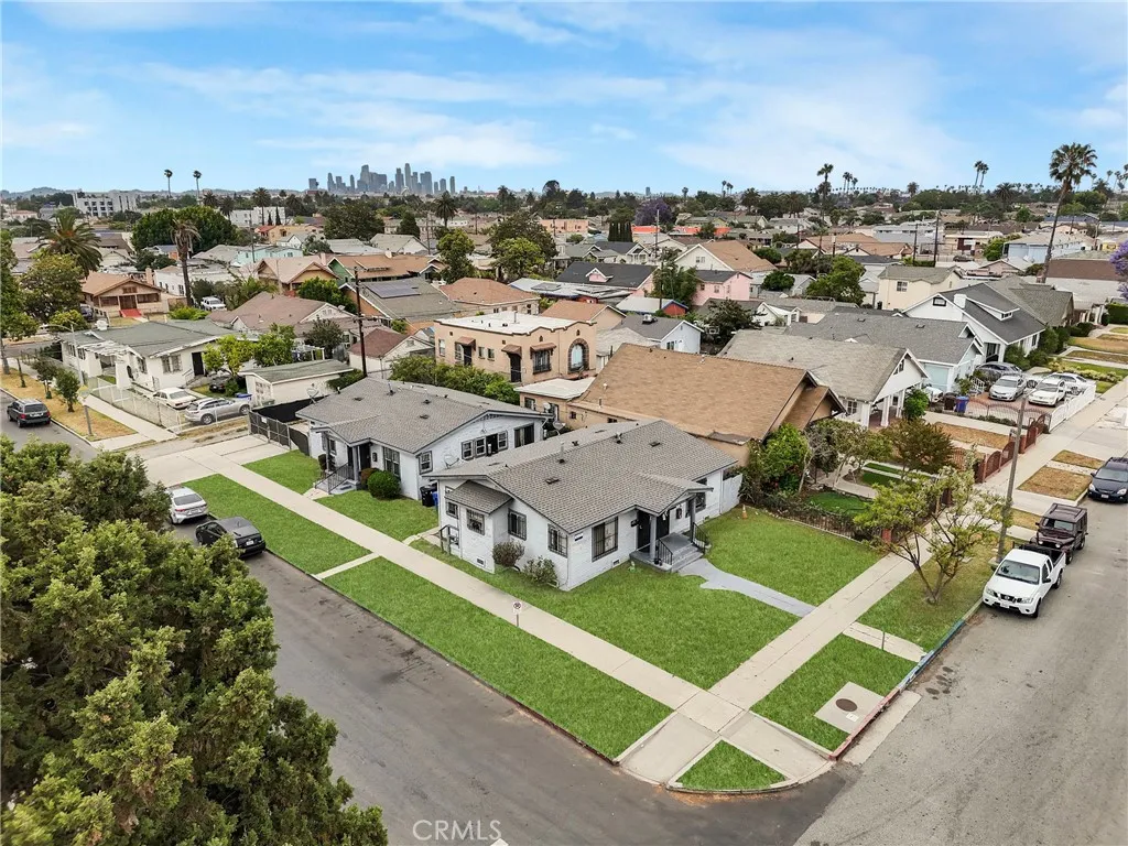 5164 S Halldale Avenue, Los Angeles, California 90062 home-pic-4