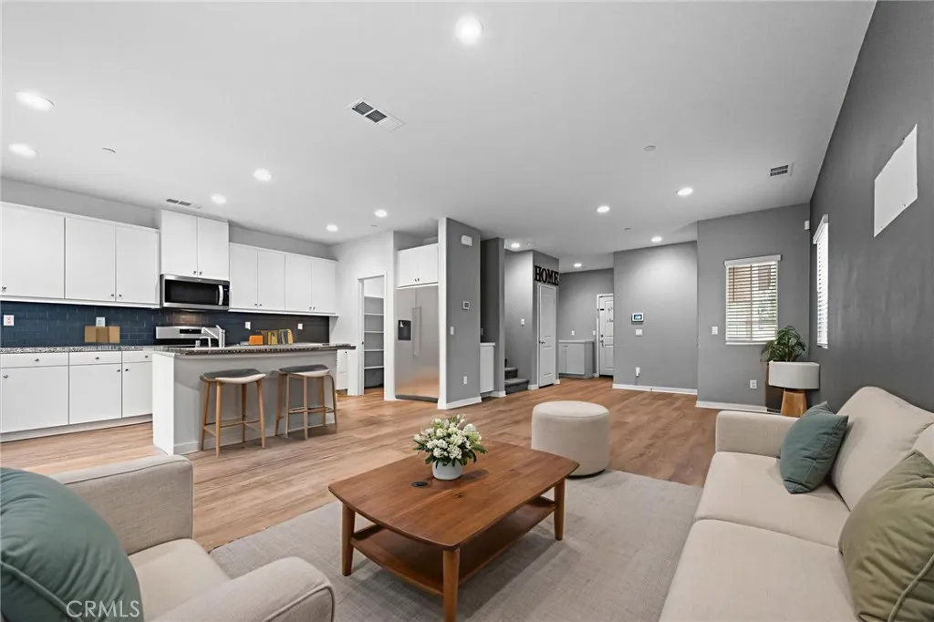 12682 Ironstone, Moreno Valley, California 92555 home-pic-2