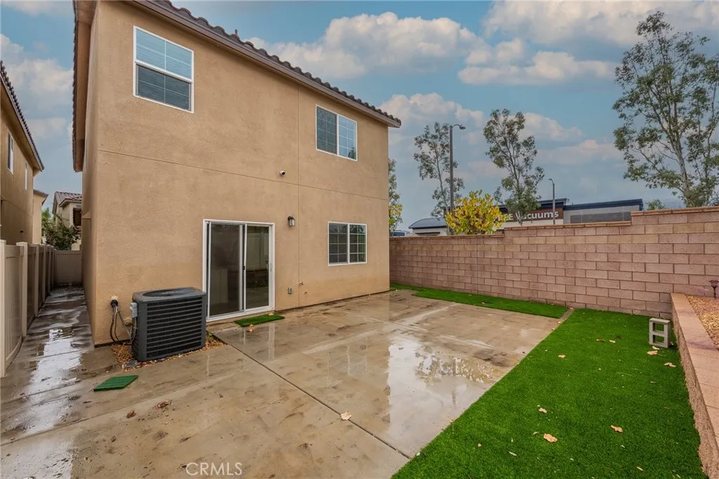 12682 Ironstone, Moreno Valley, California 92555 home-pic-27