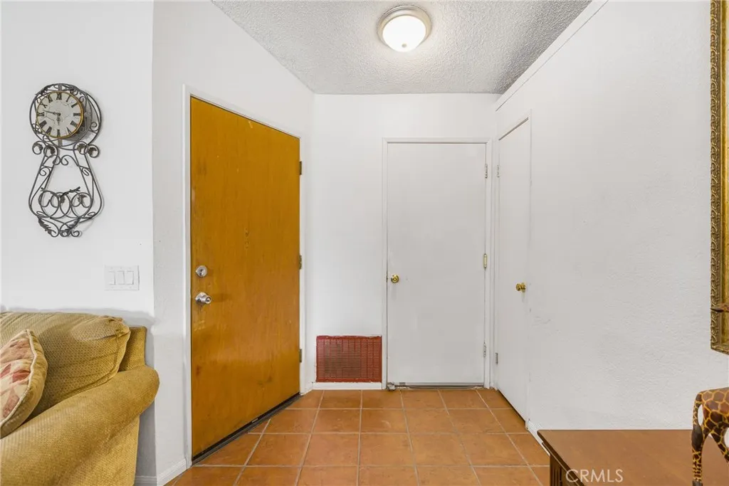 1829 Springtree, Perris, California 92571 home-pic-3