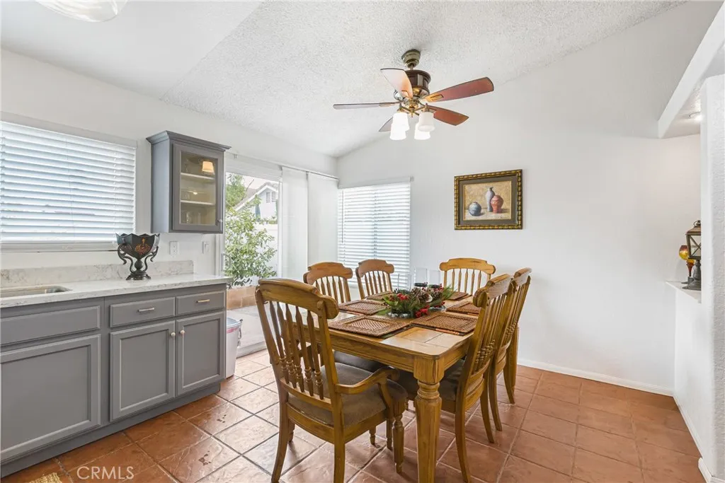 1829 Springtree, Perris, California 92571 home-pic-10