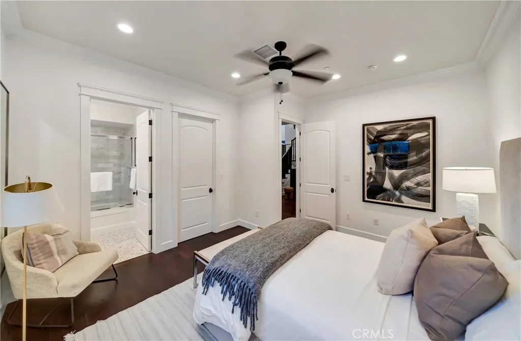 4821 Oak Park, Encino, California 91316 home-pic-37