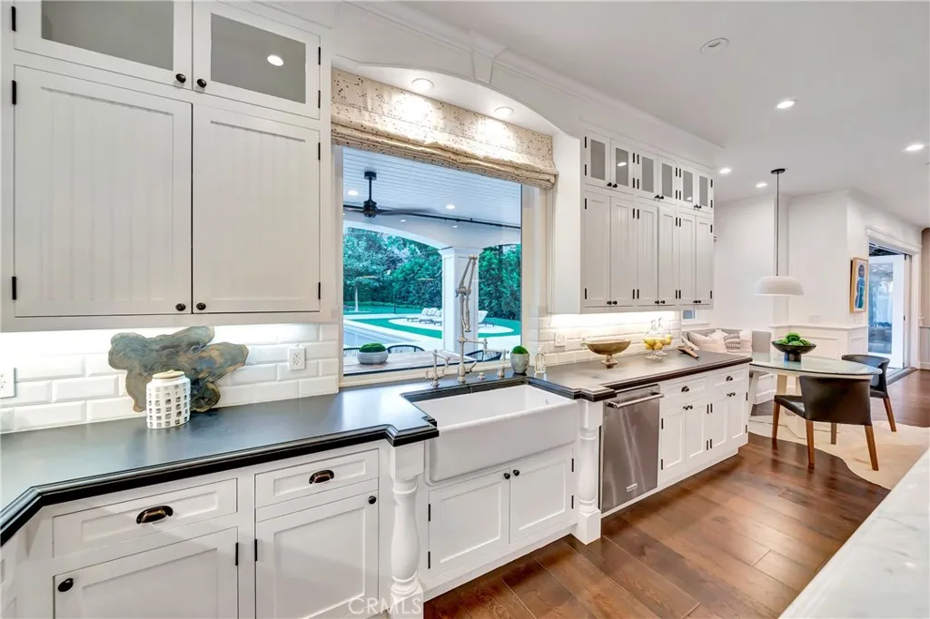 4821 Oak Park, Encino, California 91316 home-pic-17