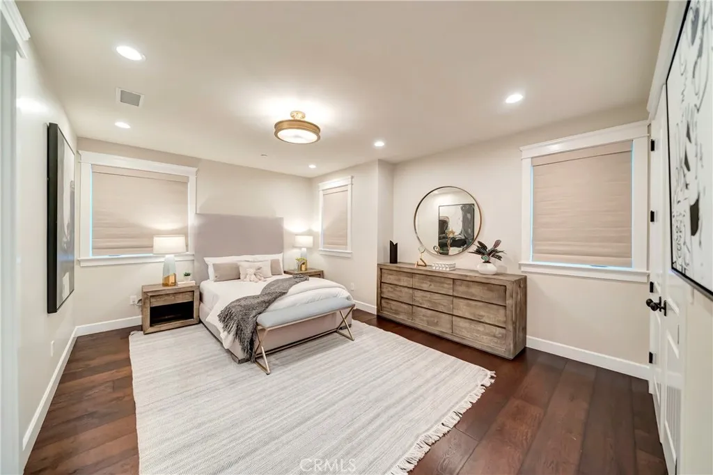 4821 Oak Park, Encino, California 91316 home-pic-34